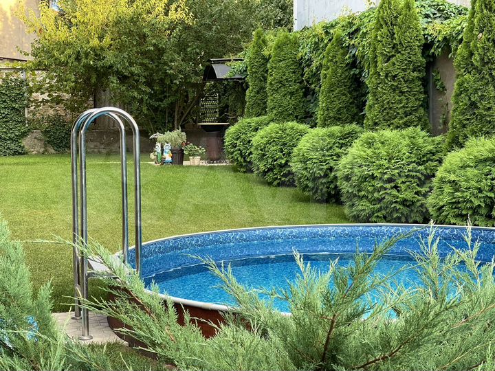 Дом 286 м² на участке 6,5 сот.