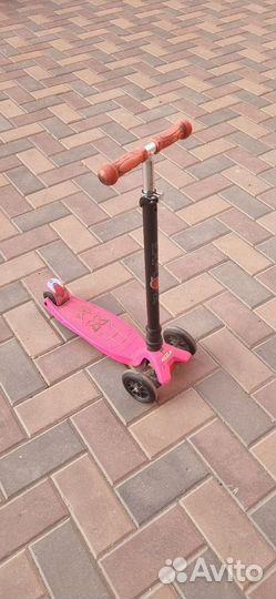 Самокат детский розовый 3-7 лет
