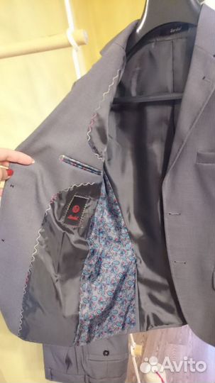 Школьный костюм на худенького мальчика рост 150 см