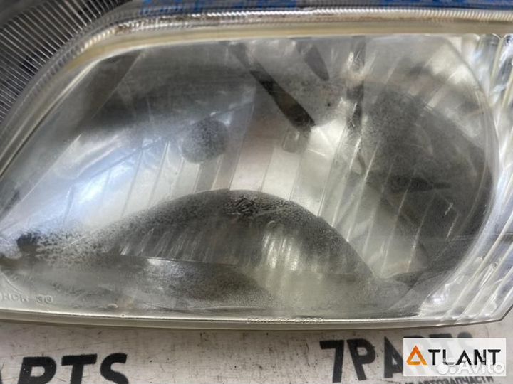 Фара передняя левая mazda demio