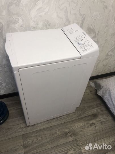 Стиральная машина с вертикальной загрузкой