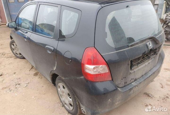 Honda Jazz 2006 г по запчастям