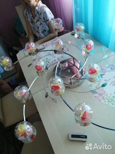 Люстра в отличном состоянии. С пультом