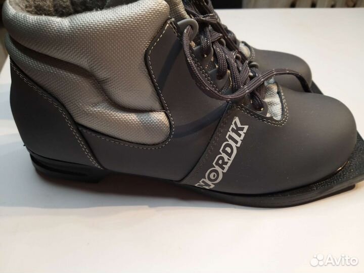 Лыжные ботинки 39 размер