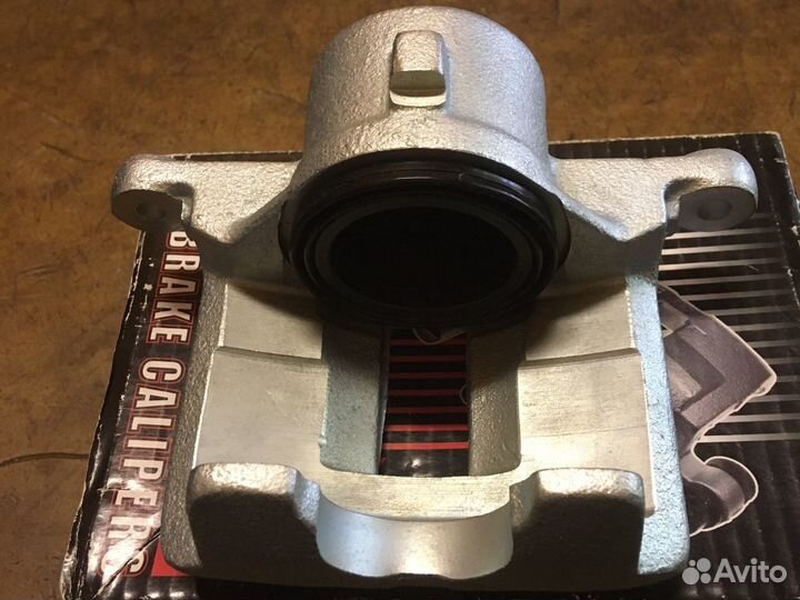 Супорт тормозной Toyota