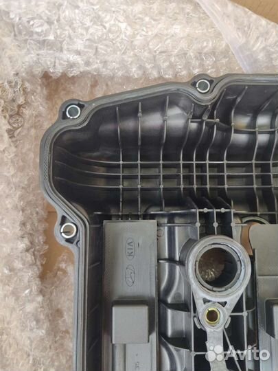 Клапанная крышка Kia Hyundai G4FC