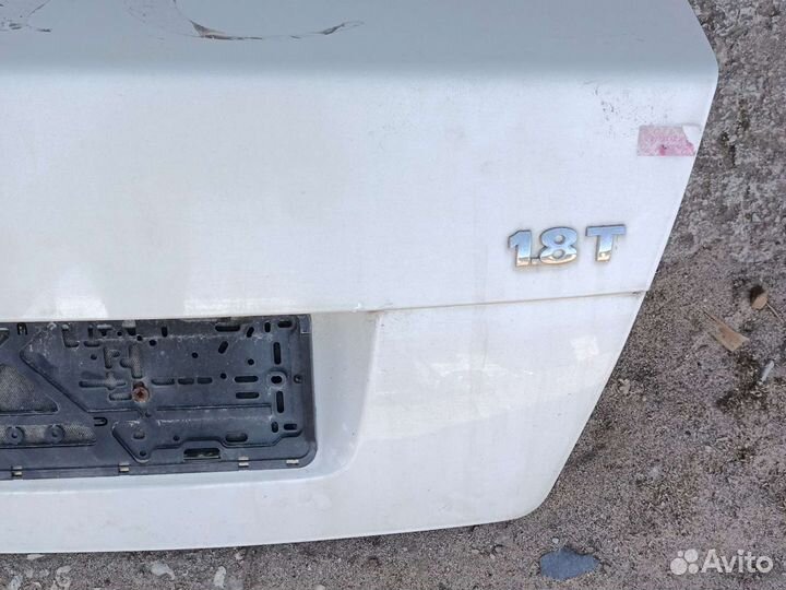 Крышка багажника Фольксваген Бора