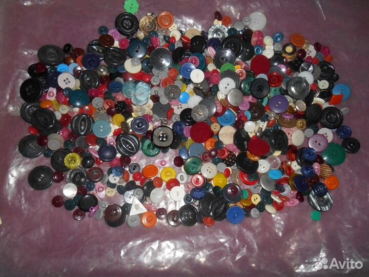 Пуговицы СССР и крючки для шуб