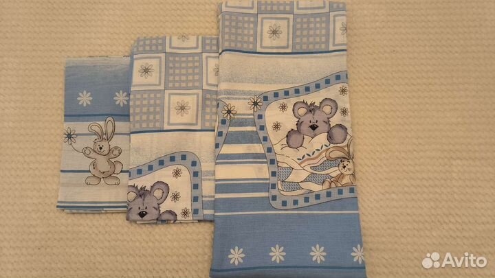 Набор в кроватку простыни пелёнки одеяло полотенце