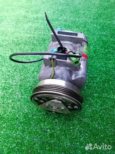 Компрессор кондиционера Ауди а4 б5 Пассат б5