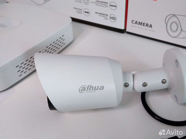 Комплект видеонаблюдения 4Мп Dahua 3 камеры