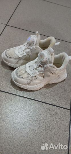 Кроссовки детские