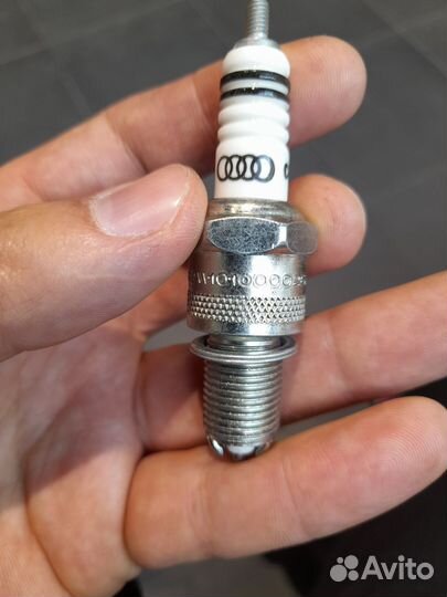 Свечи зажикания VAG 101000026AA