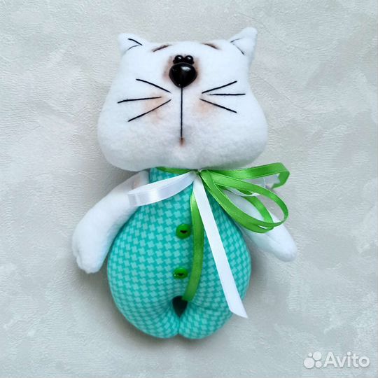 Котик, ручная работа