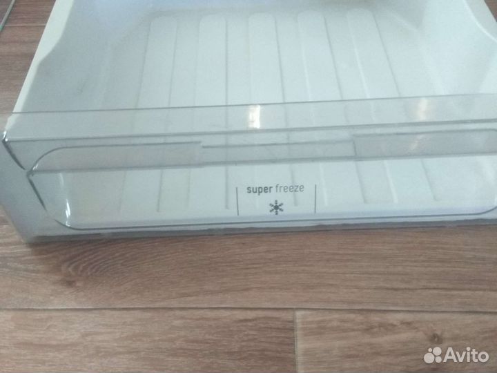 Полки, ящики для холодильника