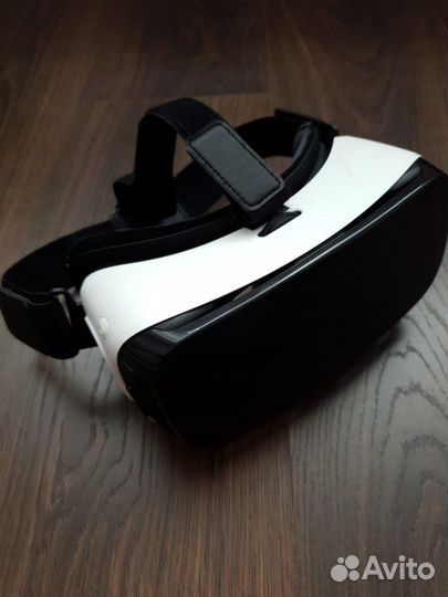 Вертуальные 3D очки samsung Gear VR SM-R322