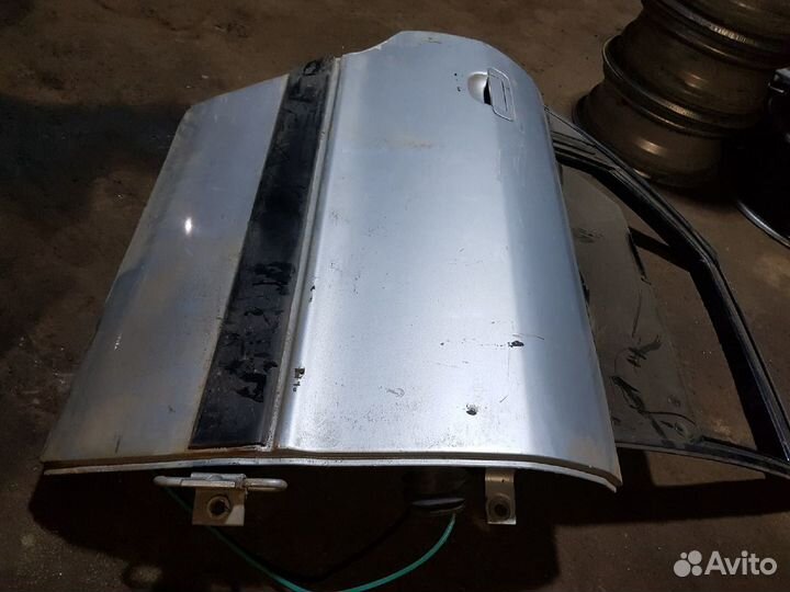 Дверь задняя правая Audi 80 b3