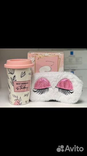 Кружка и маска для сна