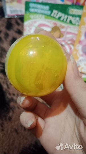 Журналы, книги, наклейки, брелок с Винкс