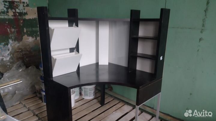 Стол компьютерный