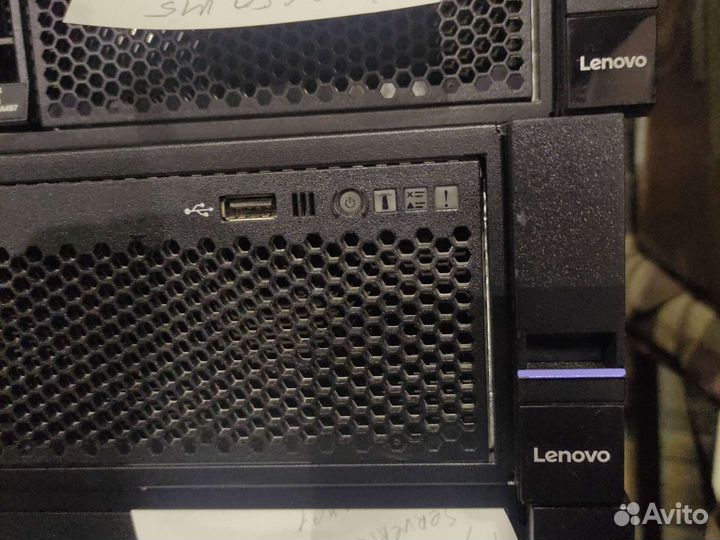 Сервер Lenovo x3650 M5 (8871AC1)