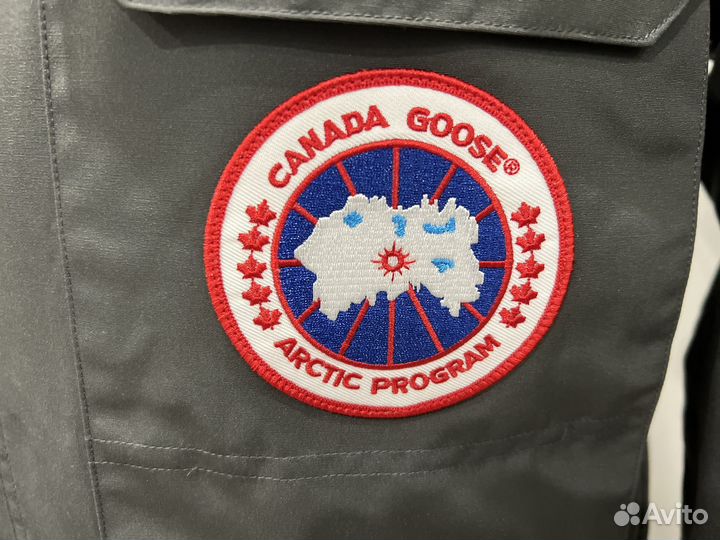 Зимняя мужская куртка пуховик Canada goose