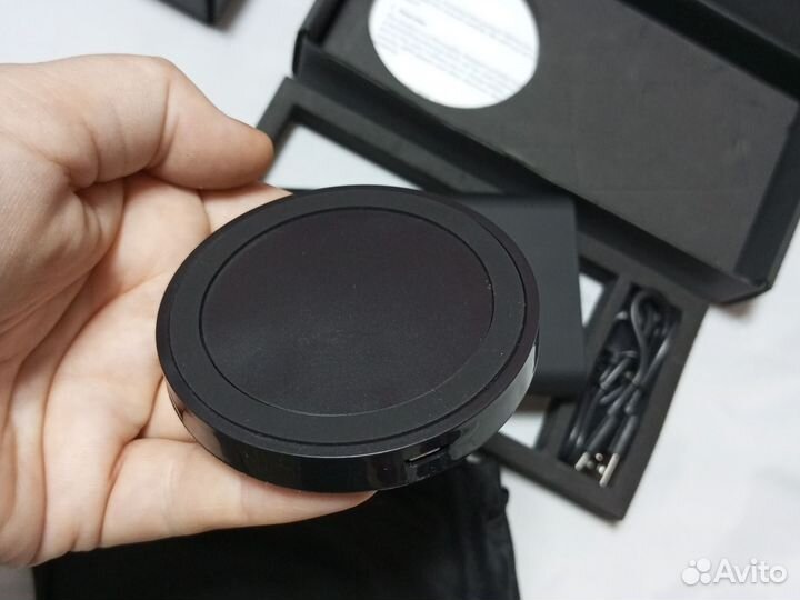 Беспроводной внешний аккумулятор и зарядка 8000mah