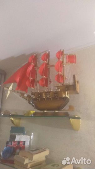 Модель- макет (не игрушка) парусника-Алые паруса