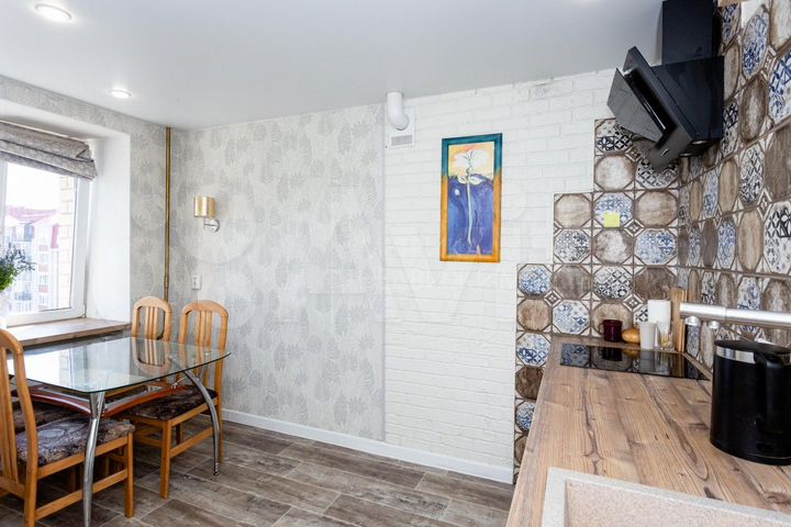 3-к. квартира, 76 м², 9/10 эт.