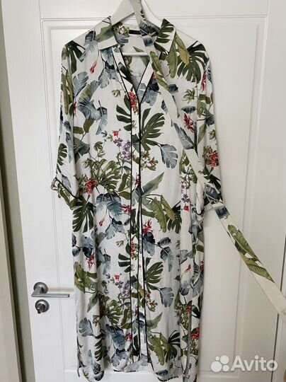 Платье с ремнем