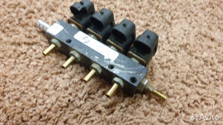 Рампа форсунок 110R-004304 rail 67R-01 4303