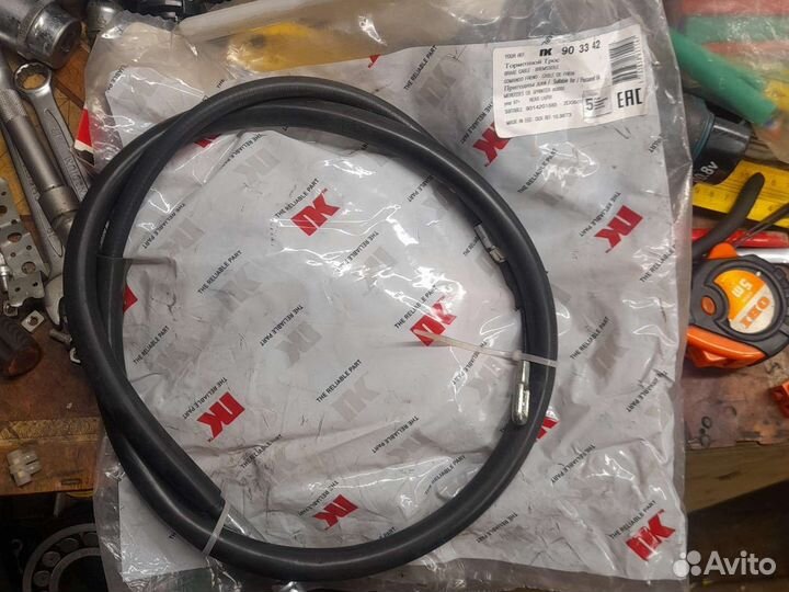 Трос ручного тормоза Mercedes Benz