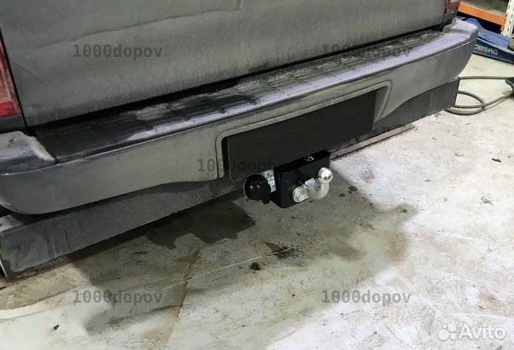 Фаркоп на Toyota Hilux 2008-н.в Leader T114-F