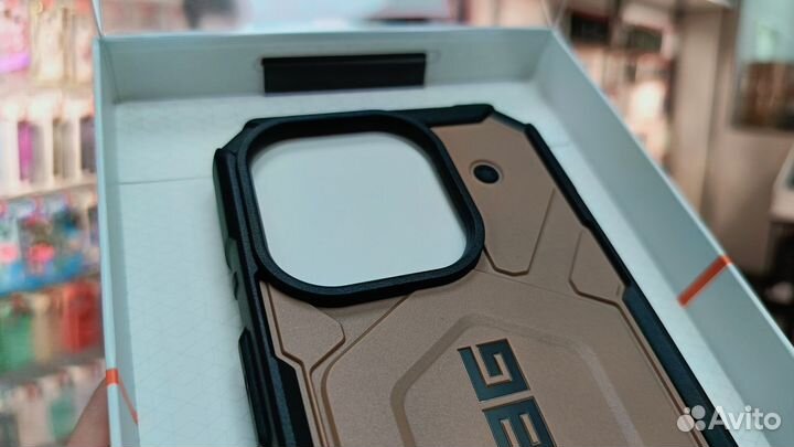 Ориг чехол UAG с MagSafe для iPhone 15 Pro