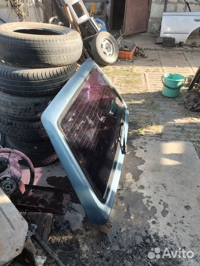 Крышка багажника golf 2