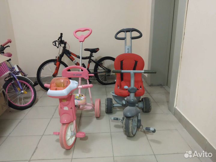 Два велосипеда