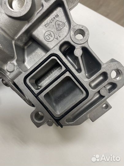 Помпа BMW 11517643067 бмв B58