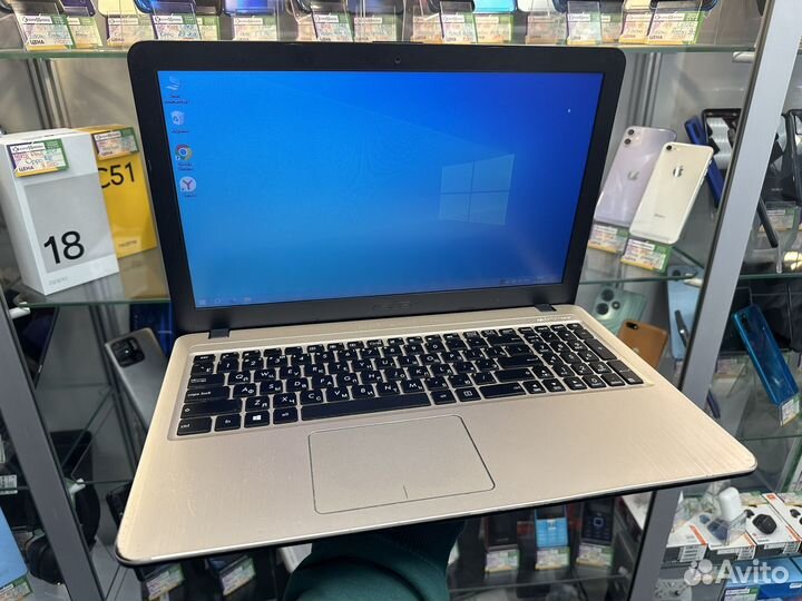 Ноутбук Asus 4/4/320/2