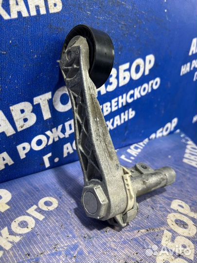 Натяжитель ремня генератора Peugeot 308 хэтчбек
