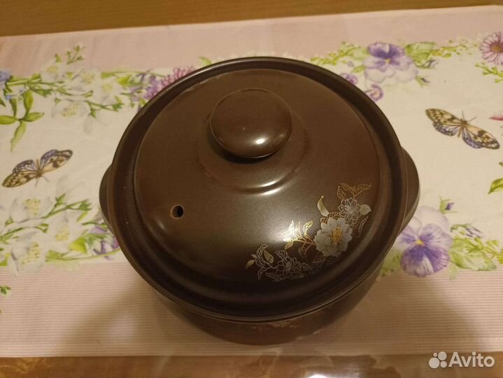 Кастрюля керамическая 1,6 л новая