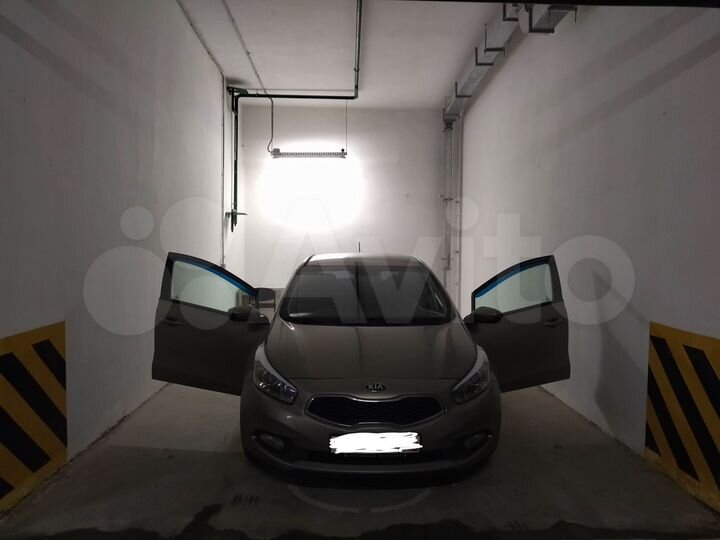 Машиноместо, 30 м²