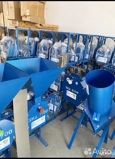 Зернодробилка профессиональная 300-1600 кг в час