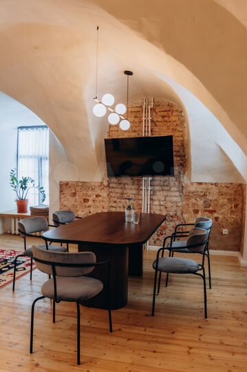 2-к. квартира, 70 м², 1/2 эт.