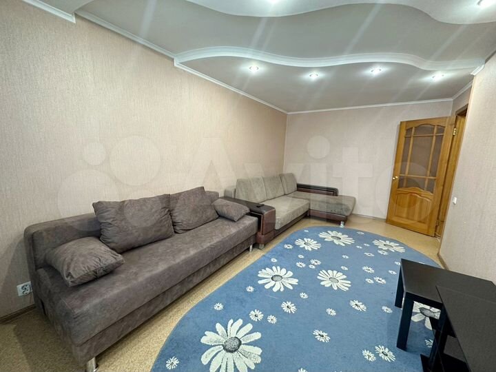 2-к. квартира, 60 м², 4/9 эт.