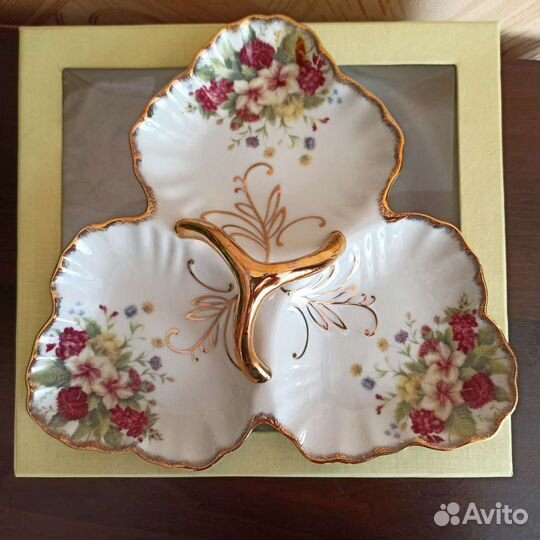 Посуда (менажница, стаканы, фужеры)