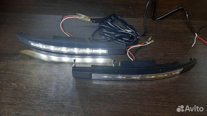 Дневные ходовые огни Toyota Land Cruiser 200