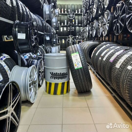 Goodride Solmax 1 225/55 R19 99W