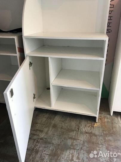 Кассовая стойка, ресепшен