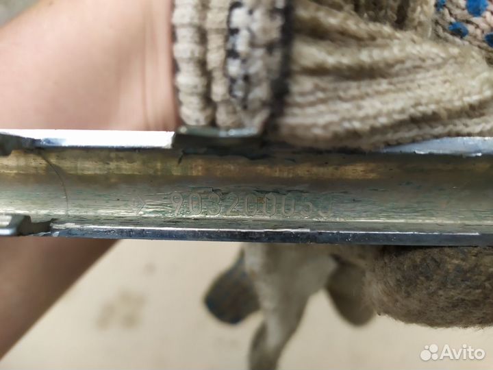 Молдинг бампера решетки Опель Инсигния