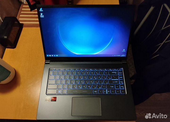 Ультрабук игровой 512m2 /16ddr4 /cpu12 Ryzen5